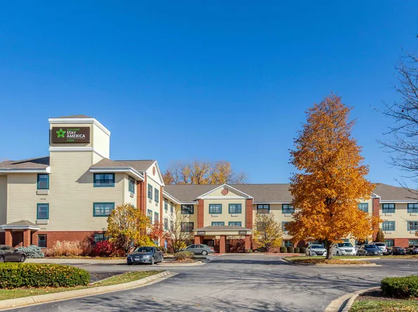 Rockford - I-90, 653 Clark Dr, Rockford, IL 61107