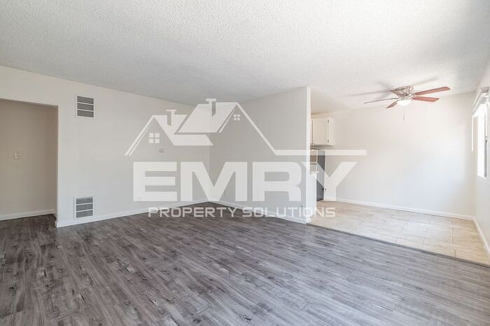 1st image of 304 N Market St #3