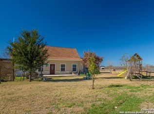 300 County Road 2531, Moore, TX 78057