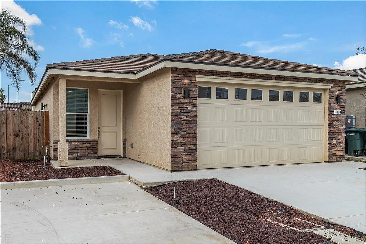 1409 Villa Way photo 1