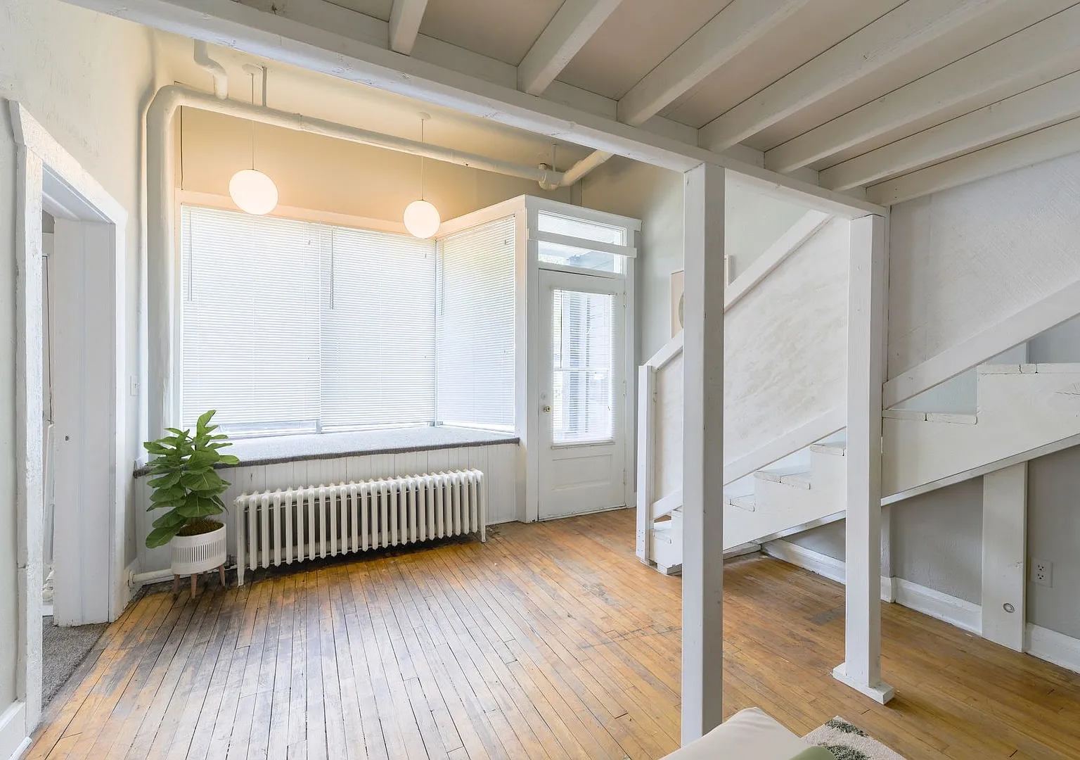 1435 Washington St NE — Photo 3