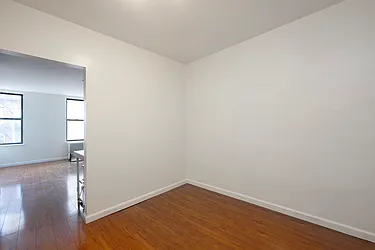 Rented by R New York