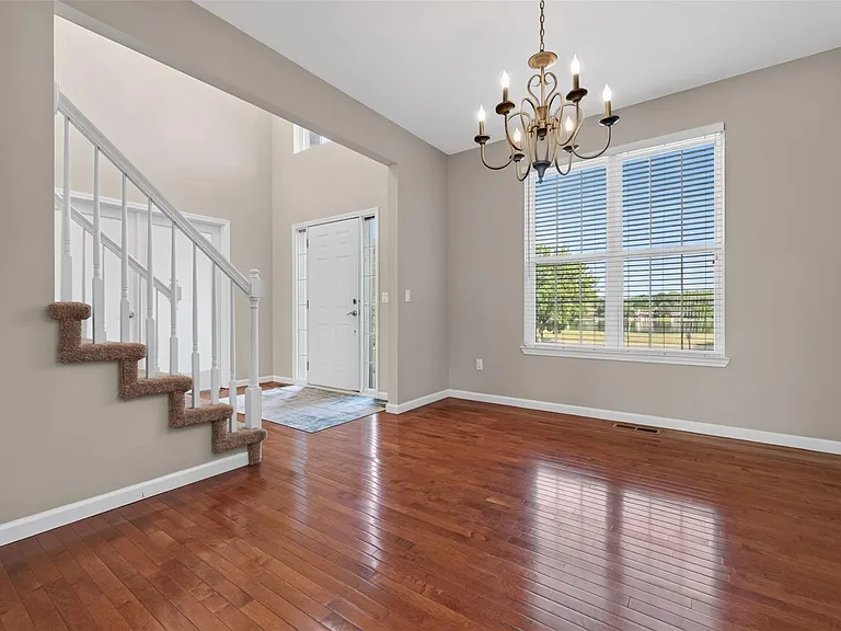 699 Bay Pointe Dr — Photo 6