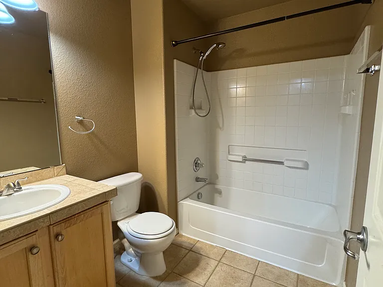 11939 Bolton Dr — Photo 13