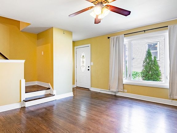 5th image of 4720 Washington St Unit B