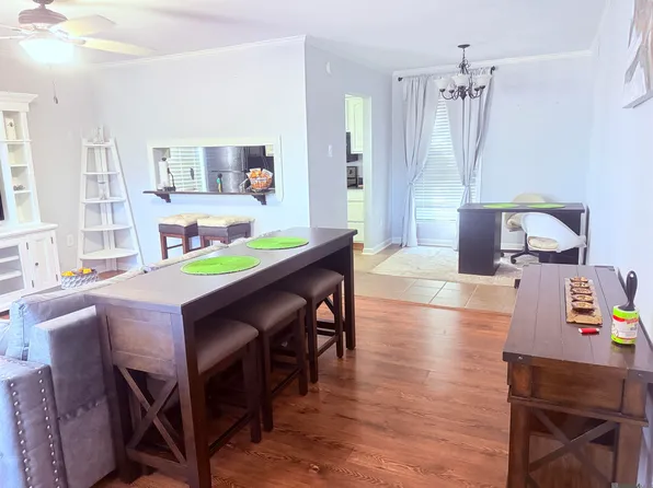 10296 W Winston Ave APT 8, Baton Rouge, LA 70809