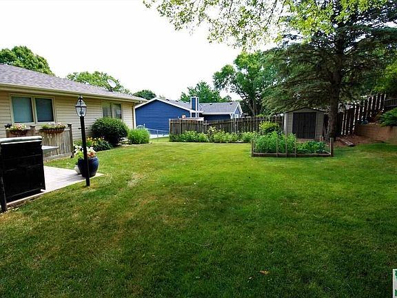 5th image of 4308 Lincoln Way