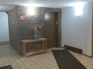 14621 Greenwood Rd APT 402, Dolton, IL 60419