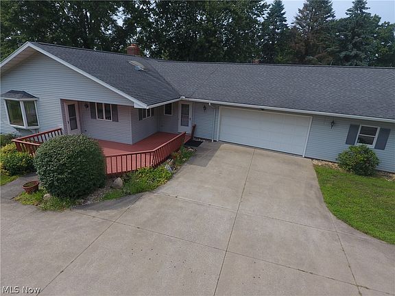 3rd image of 88 Hillside Dr