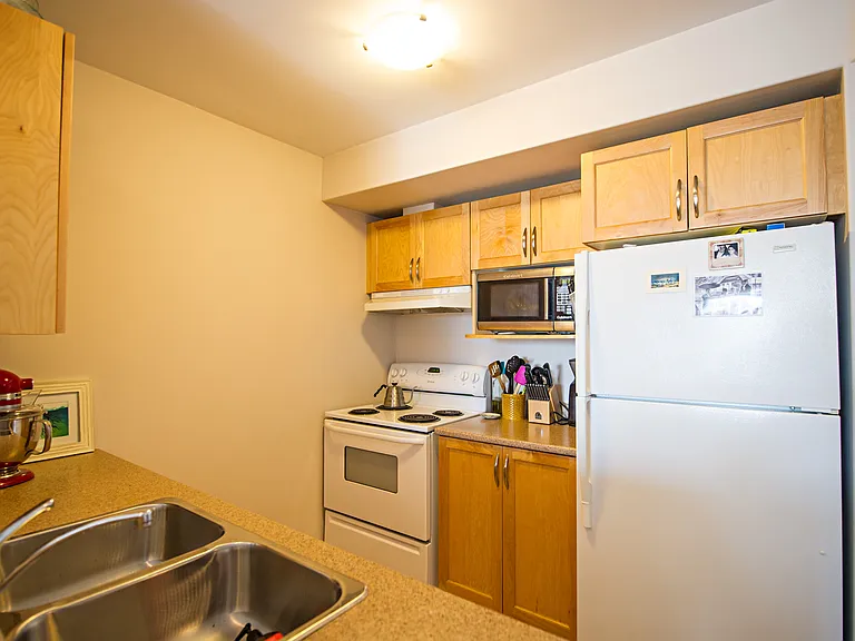 5251 South St — Photo 27