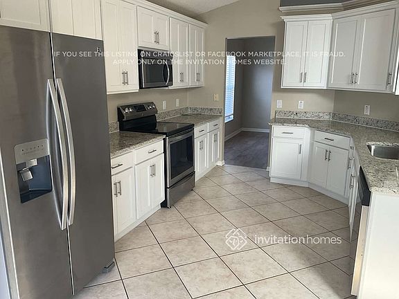 4th image of 13318 Meadowlark Ln