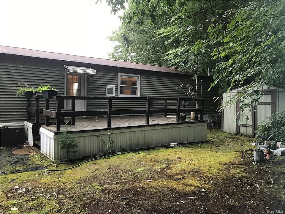 2nd image of 123 White Birch Trl