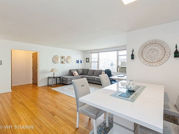 3rd image of 6127 N Seeley Ave APT 2C