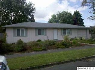 132 S 6th St, Jefferson, OR 97352