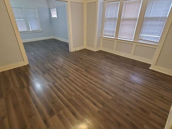 3rd image of 3825-3827 N 10th St #3825