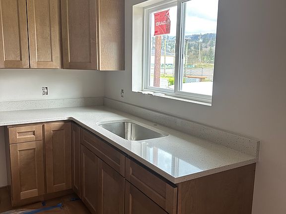 4th image of 30555 Blaine Rd