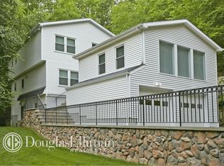 323 Millwood Rd, Chappaqua, NY 10514