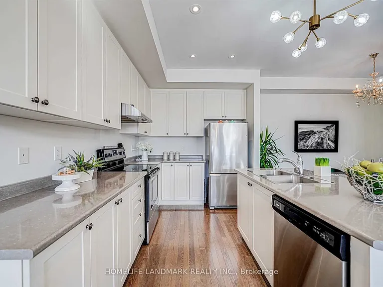 138 Alvin Pegg Dr — Photo 2