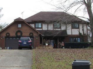 1821 Sandalwood Dr, Greencastle, IN 46135