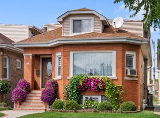 5330 W School St, Chicago, IL 60641