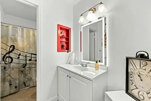Master Restroom
