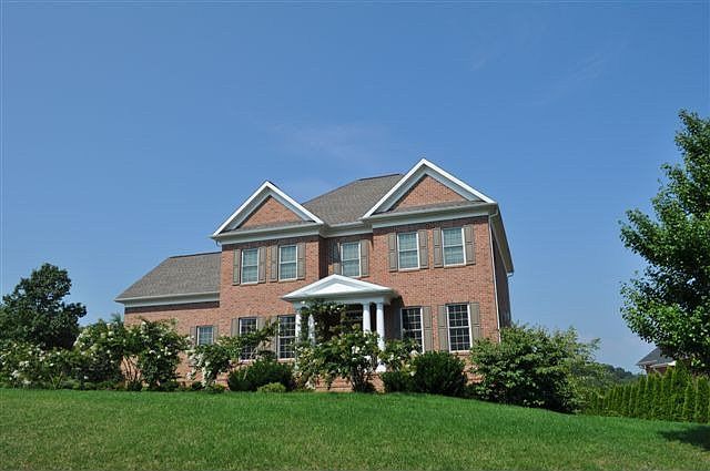 1st image of 4271 Brown Roan Ln