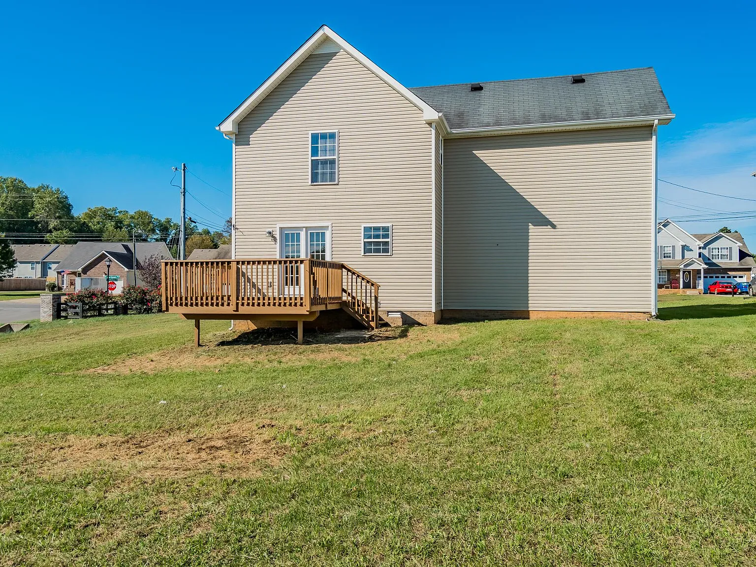 3 bed, 1950 sqft, $2,000 — Photo 4