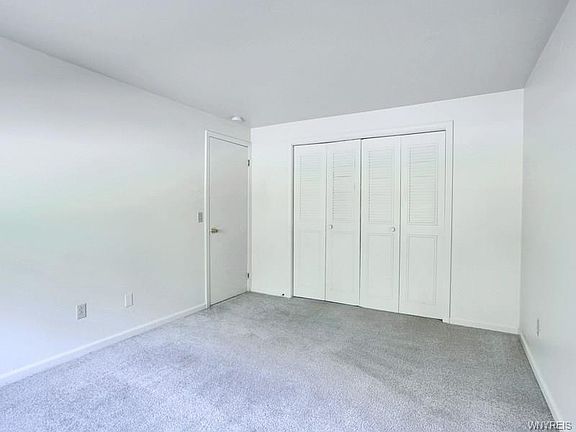 3rd image of 100 Sundridge Dr APT 8