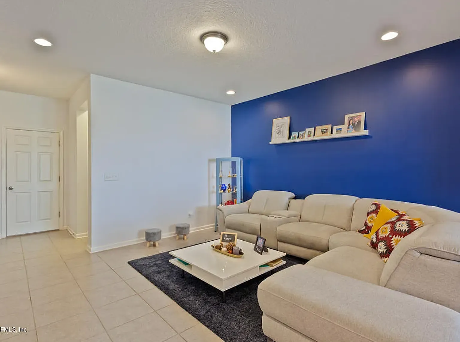 3 bed, 1476 sqft, $2,200 — Photo 4