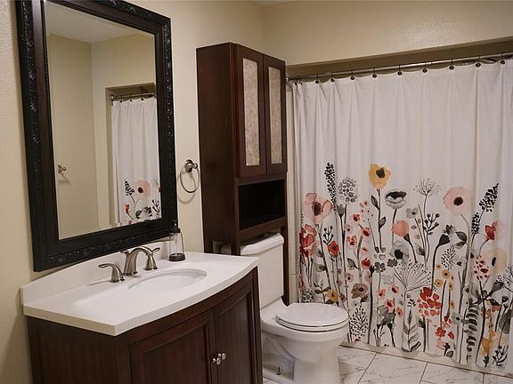 4th image of 9029 Dorinda Cir