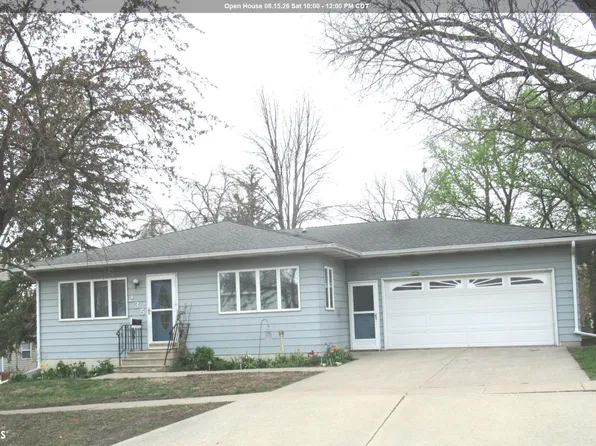 235 W L St, Forest City, IA 50436