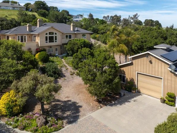 109 Corral De Tierra Rd, Salinas, CA 93908