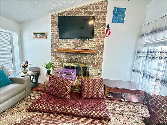 5th image of 2906 Nova Dr