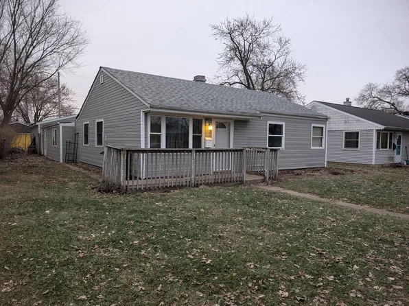 11 N Guyer St, Hobart, IN 46342