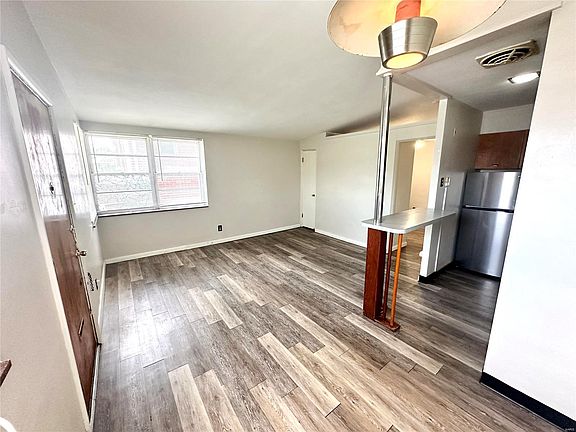 5th image of 5601 Chippewa St