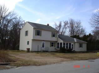 26 Sea Spray Ave, Niantic, CT 06357