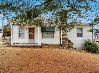 622 Buckley Rd, Saint Louis, MO 63125