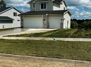 326 Van Buren Dr, Van Meter, IA 50261