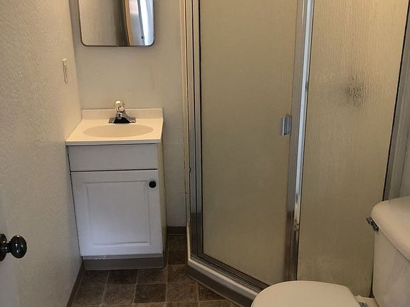 5th image of 1424 Siskiyou Blvd