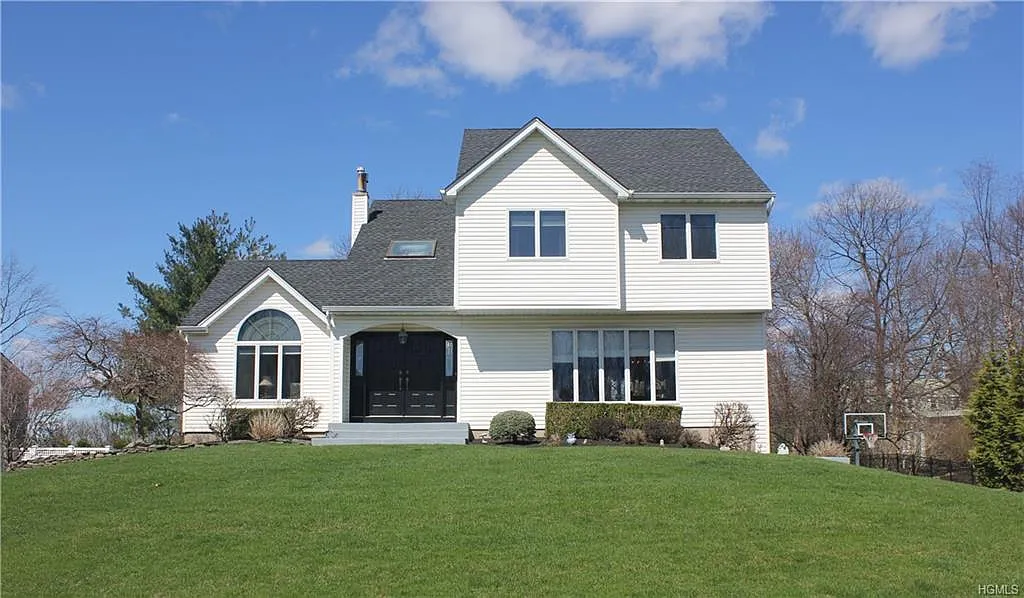 16 Shorn Dr photo 1