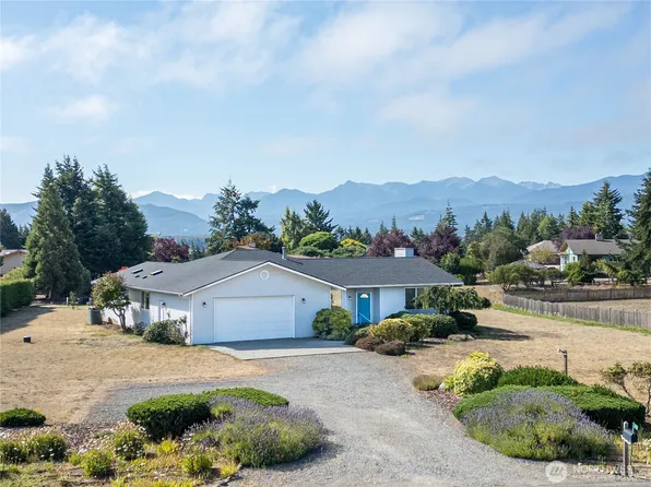 1702 Lotzgesell Road, Sequim, WA 98382