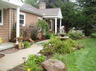 3638 Locust Dr, Oakland, MI 48363