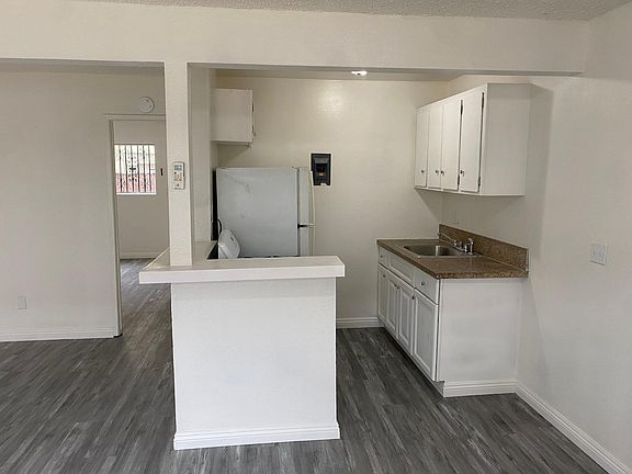5th image of 675 Karesh Ave APT 2