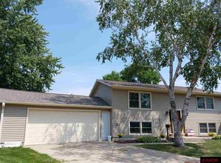 505 12th Ave SE, Waseca, MN 56093