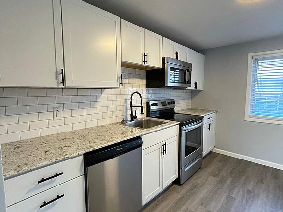 2nd image of 510 Hawley Ave #5