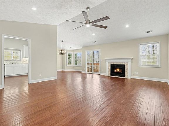 4th image of 4207 Harris Ridge Ct