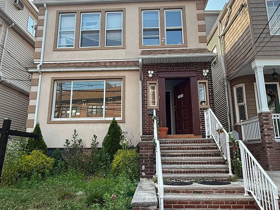 1st image of 793 Kennedy Blvd