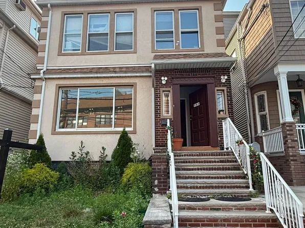 793 Kennedy Boulevard image 1 of 20