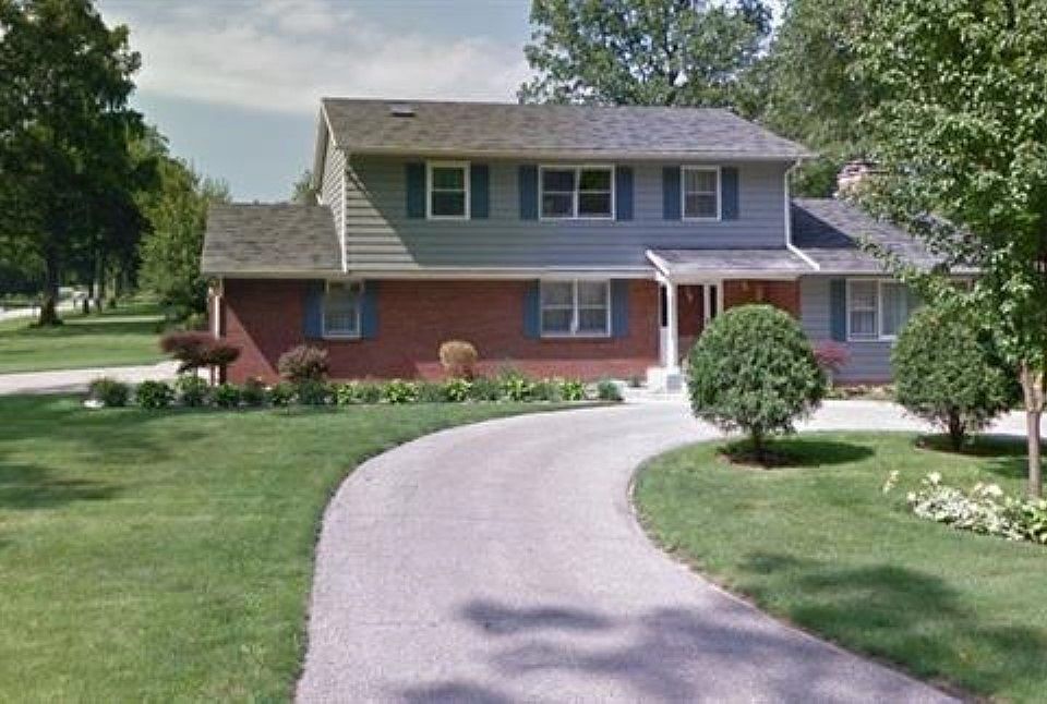 1st image of 23405 Forest Ln