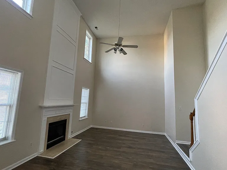 511 N Waters Edge Dr — Photo 7